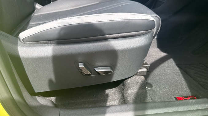 BYD Dolphin Surf 65kW Boost 43kWh 5dr Auto Electric Hatchback - Image 38